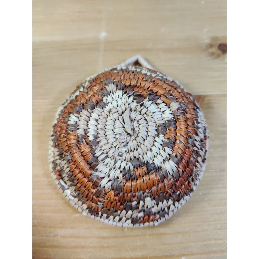 VINTAGE Small NAVAJO Dine WEDDING BASKET Star ~3.5